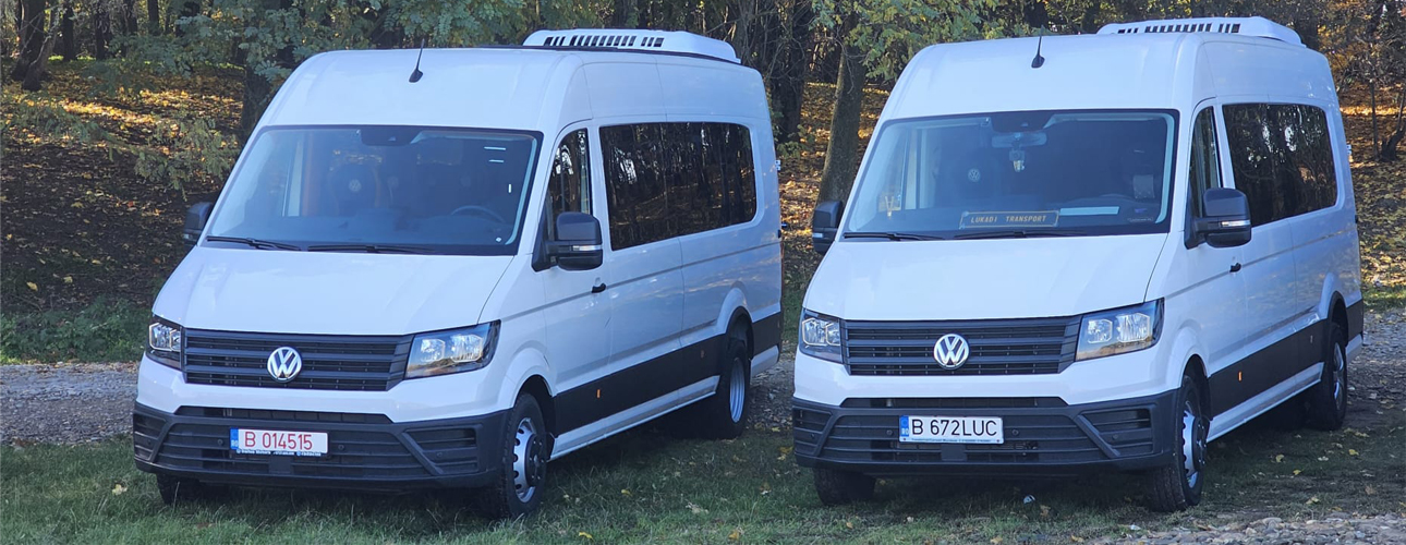 2 masini Volkswagen Crafter pentru transport persoane